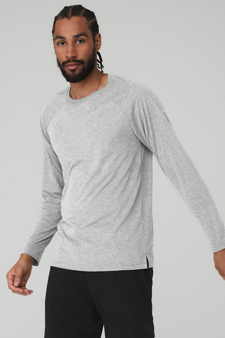 Buy Triumph Long Sleeve Tee online Alo Yoga Kuwait Kuwait